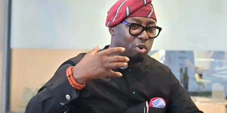 Mogaji Kayode Ogunsola speaking at Ibadan press conference about Oyo PDP gubernatorial primary.