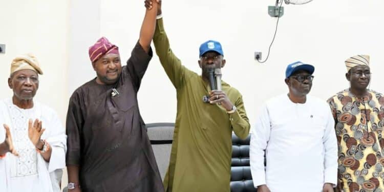 Ibadan ​Hon Bimbo Adekanmbi and Open Salawu standing with Allied People's Movement leaders in Oyo State
