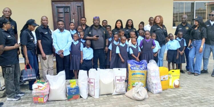Presken Hotels 10th anniversary team donating