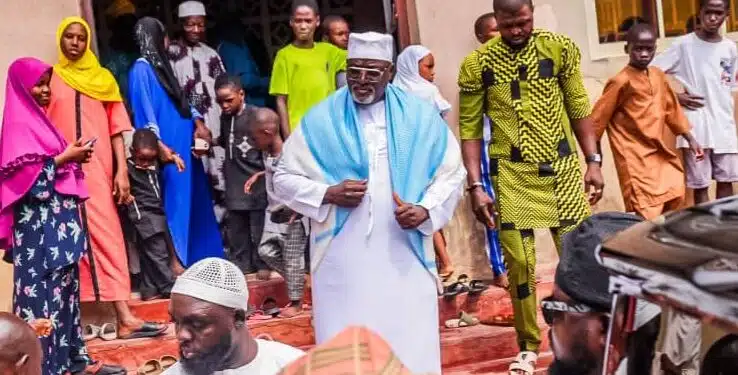 Odidiomo Donates N5m To Felele Central Mosque