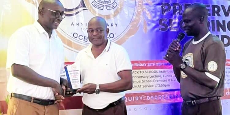 Remi Oladoye bags Alumni Award