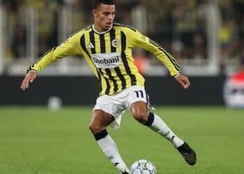 Mason Greenwood celebrates scoring for Fenerbahçe against Slavia Prague in their 2-2 Champions League draw.
