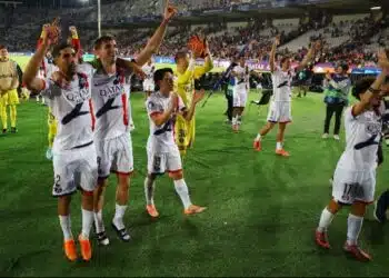 PSG celebrated a dramatic 4-2 victory over Barcelona after Vitinha and Fabián Ruiz scored decisive late goals.