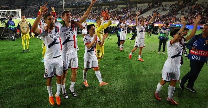 PSG celebrated a dramatic 4-2 victory over Barcelona after Vitinha and Fabián Ruiz scored decisive late goals.